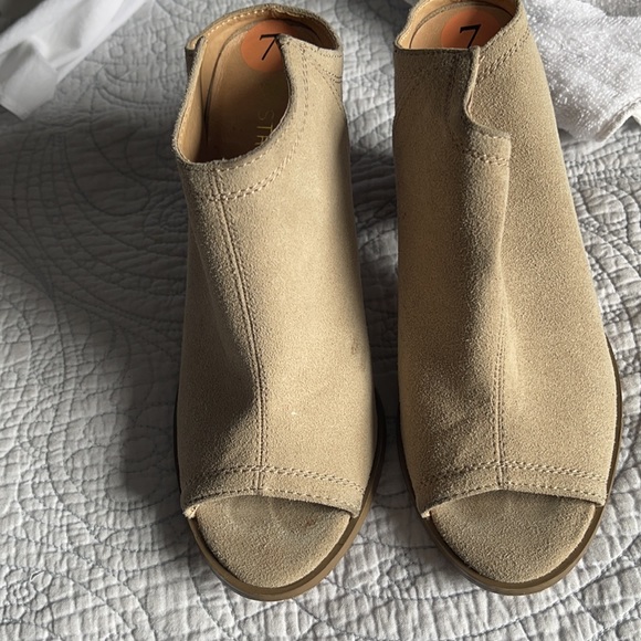 Restricted mules 2 markings in pictures size 7 - Picture 7 of 9